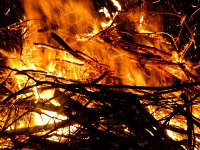 Fire Spreads in Sacramento Sacramento Car Transport 